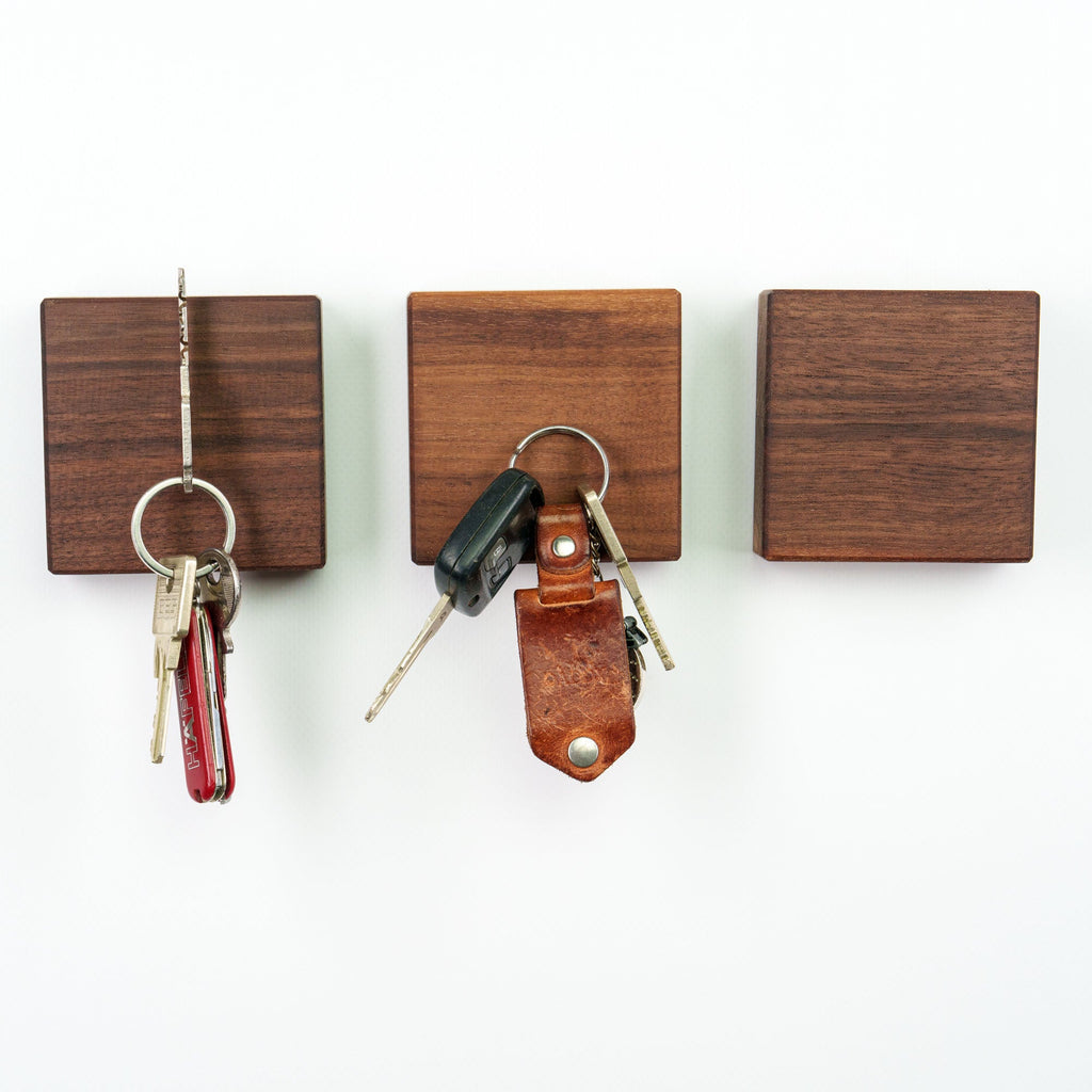 Magnethalter CUBE aus Holz – 3er- oder 4er-Set