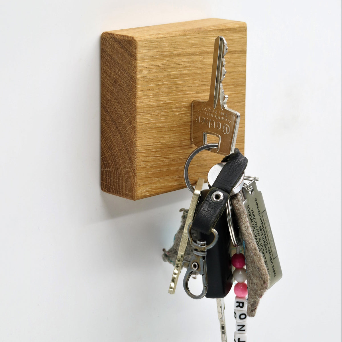 Magnethalter CUBE aus Holz – 3er- oder 4er-Set